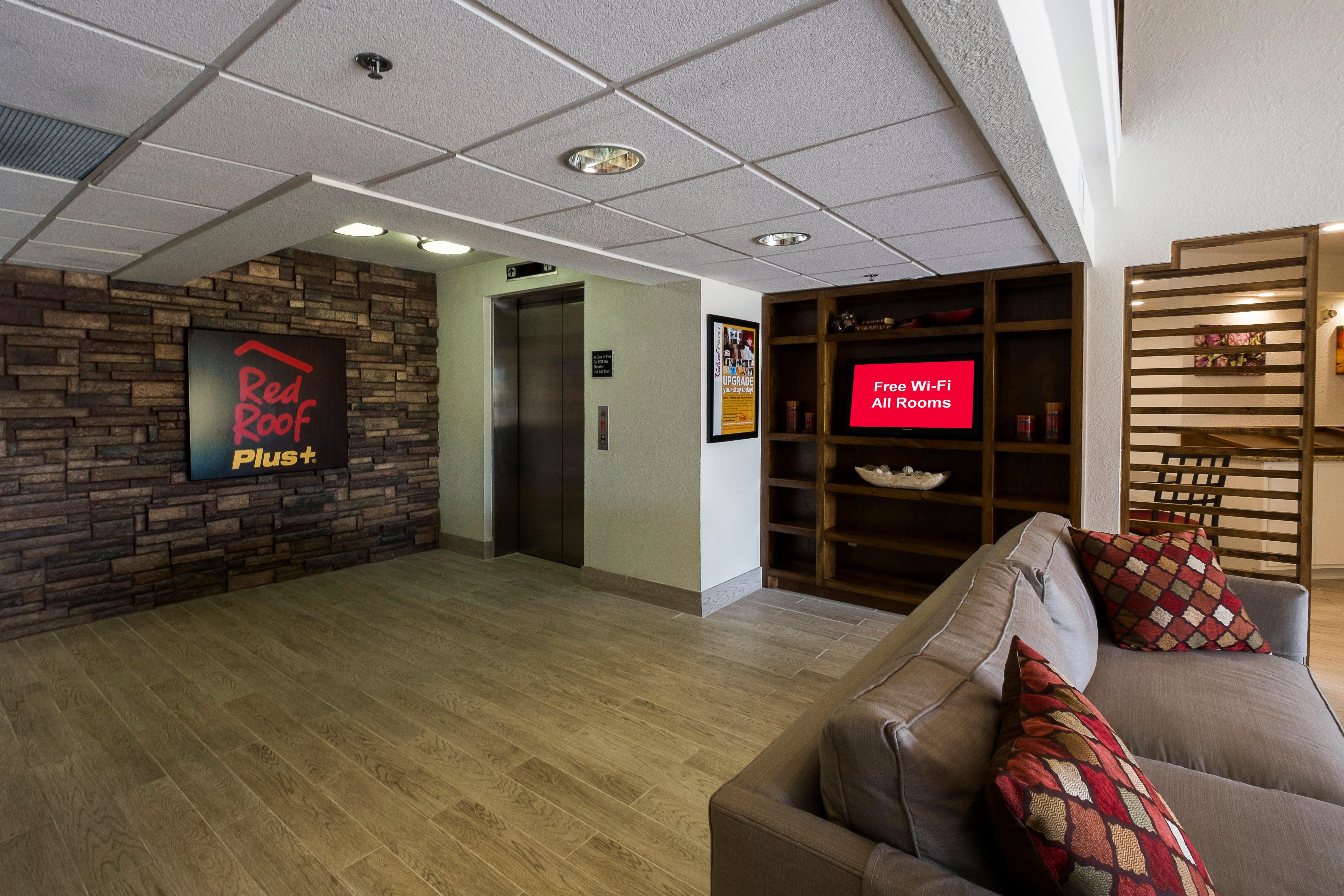 Red Roof Inn Plus+ Houston - Energy Corridor Exterior foto